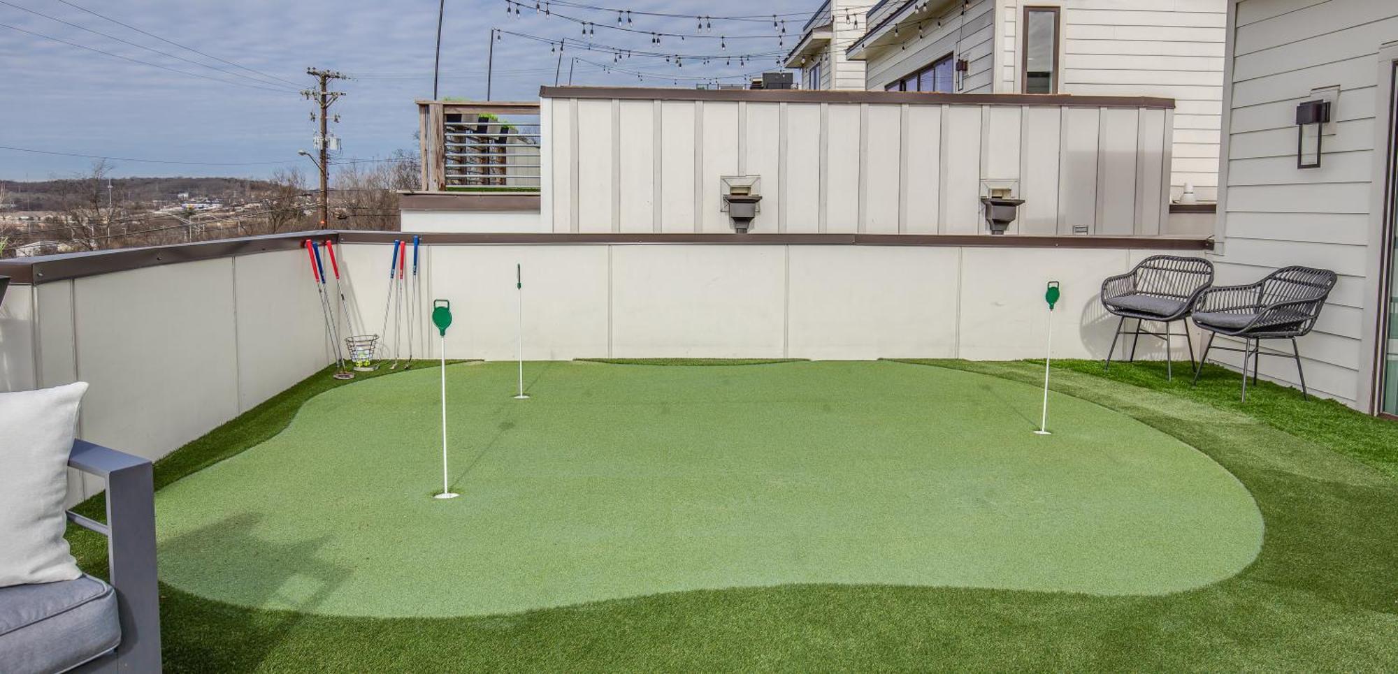 Whiskey House With Rooftop Golf, City Views! 8Min To Downtown! Sleeps 9! Нэшвилл Экстерьер фото