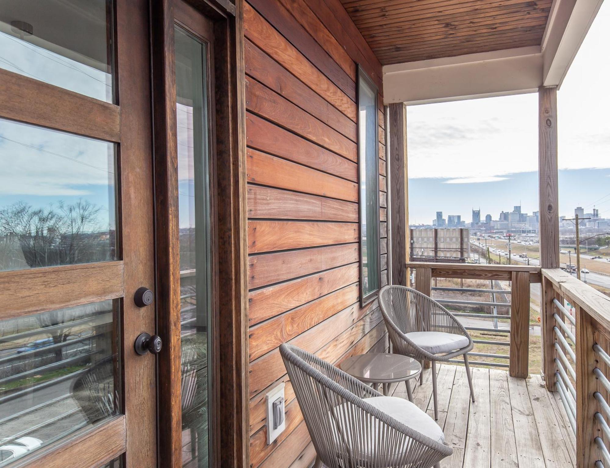 Whiskey House With Rooftop Golf, City Views! 8Min To Downtown! Sleeps 9! Нэшвилл Экстерьер фото